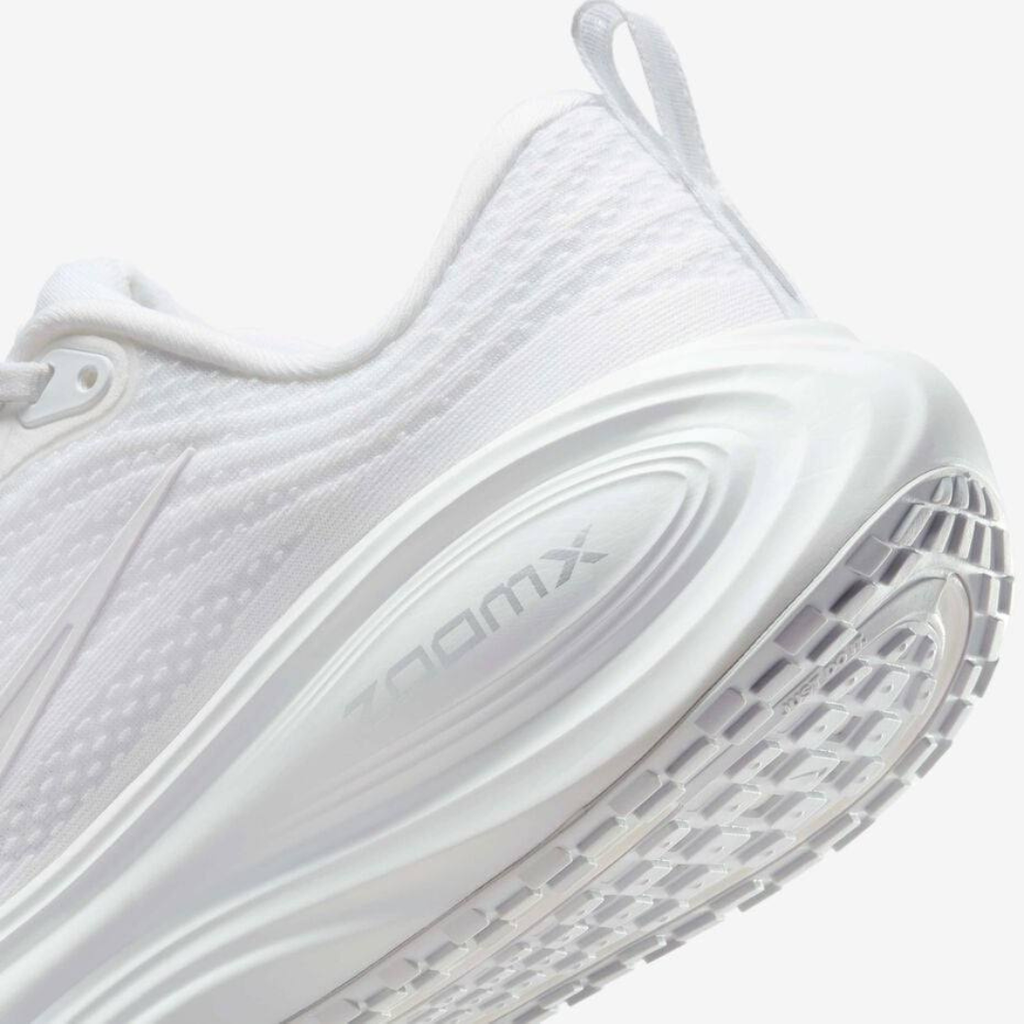 Nike Vomero Plus - Branco