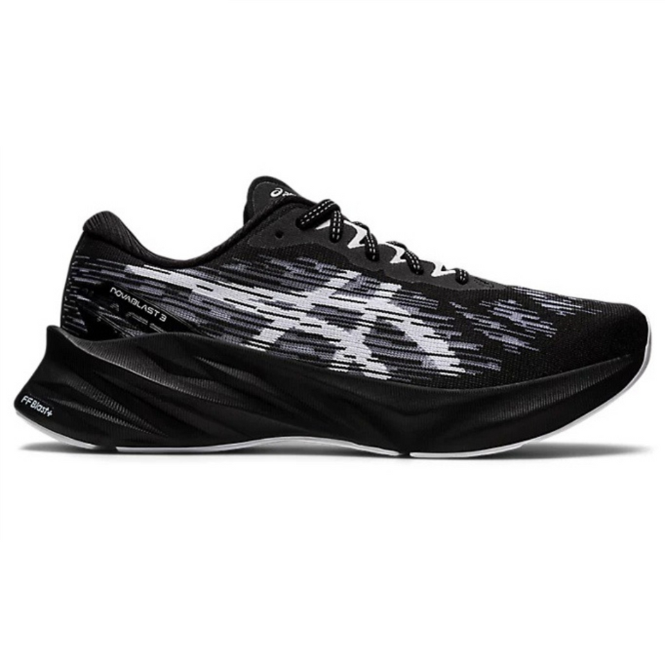 Asics Novablast 3 Preto e Branco