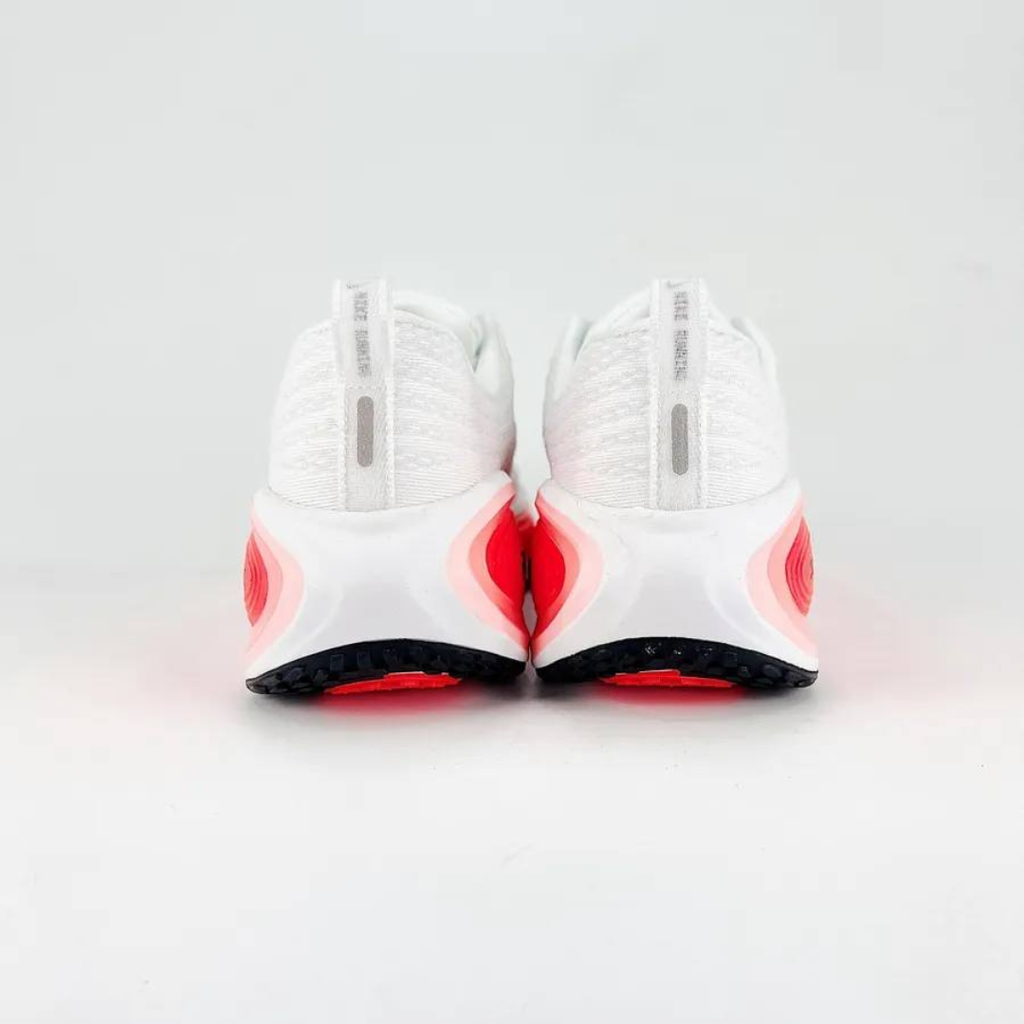 Nike Vomero Plus - Branco/Vermelho