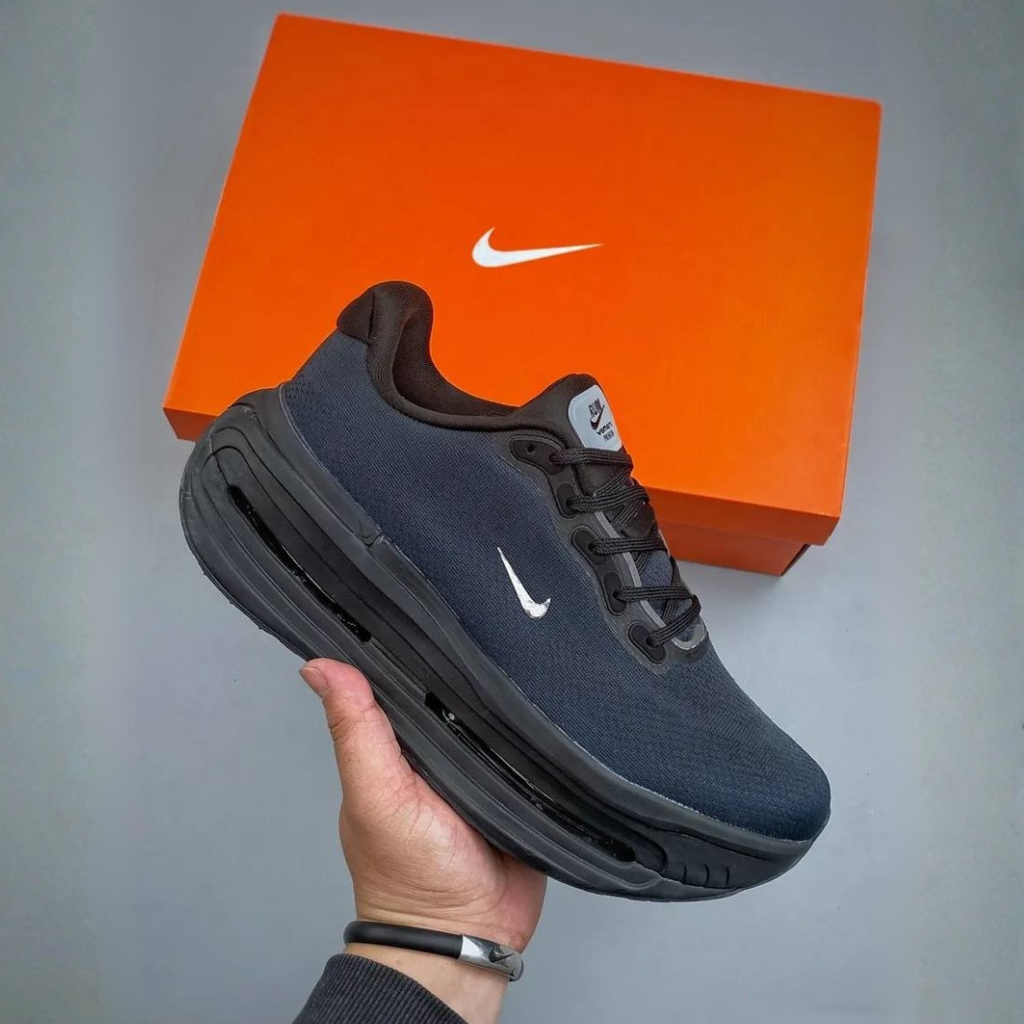 Nike Vomero Premium - Black