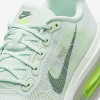 Nike Vomero Premium - Barely Volt