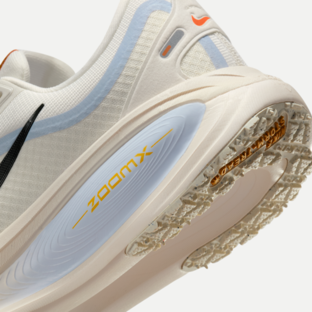 Nike Vomero 18 GORE-TEX - Bege/Cinza