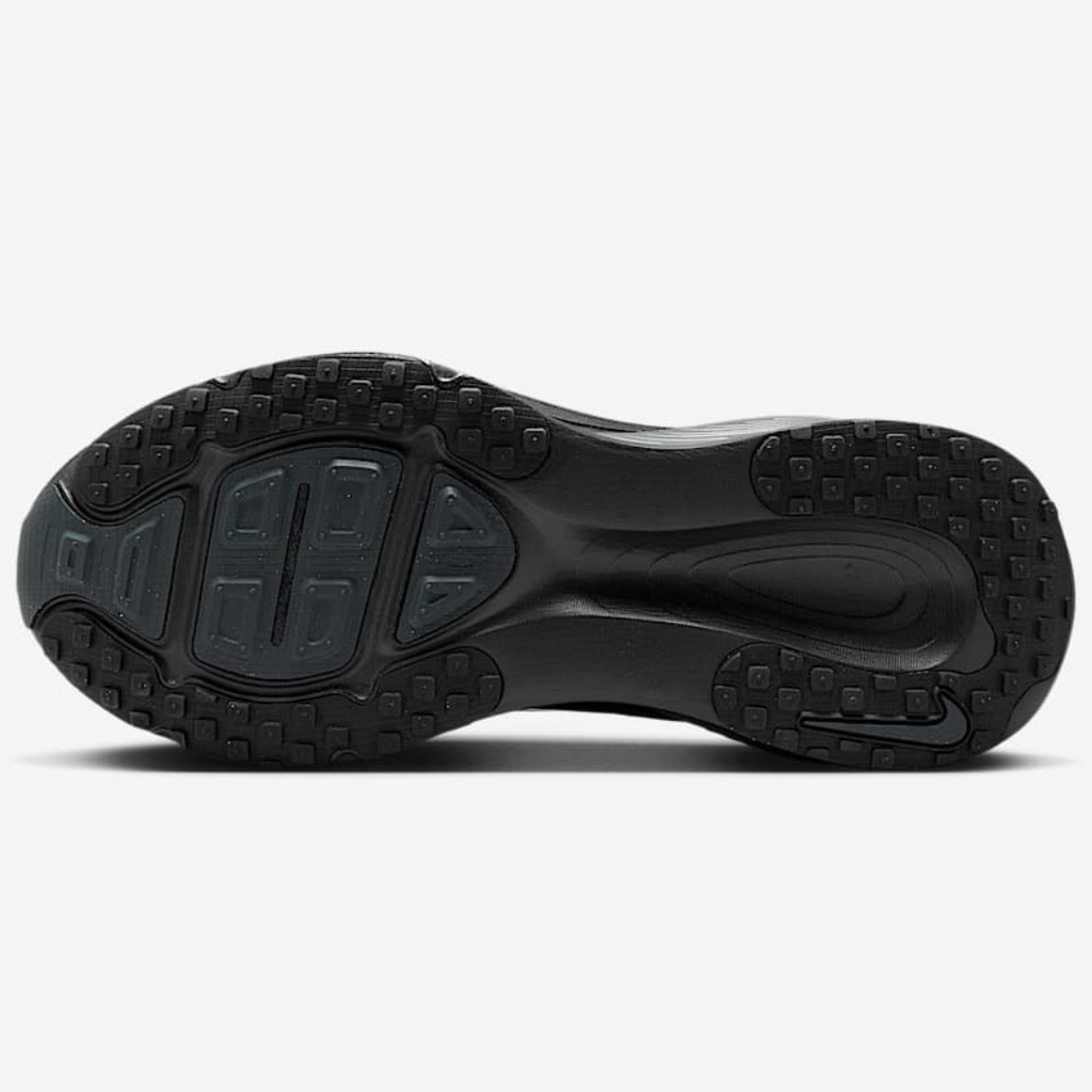 Nike Vomero 18 - Preto