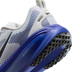 Nike Vomero 18 - Branco/Azul Marinho