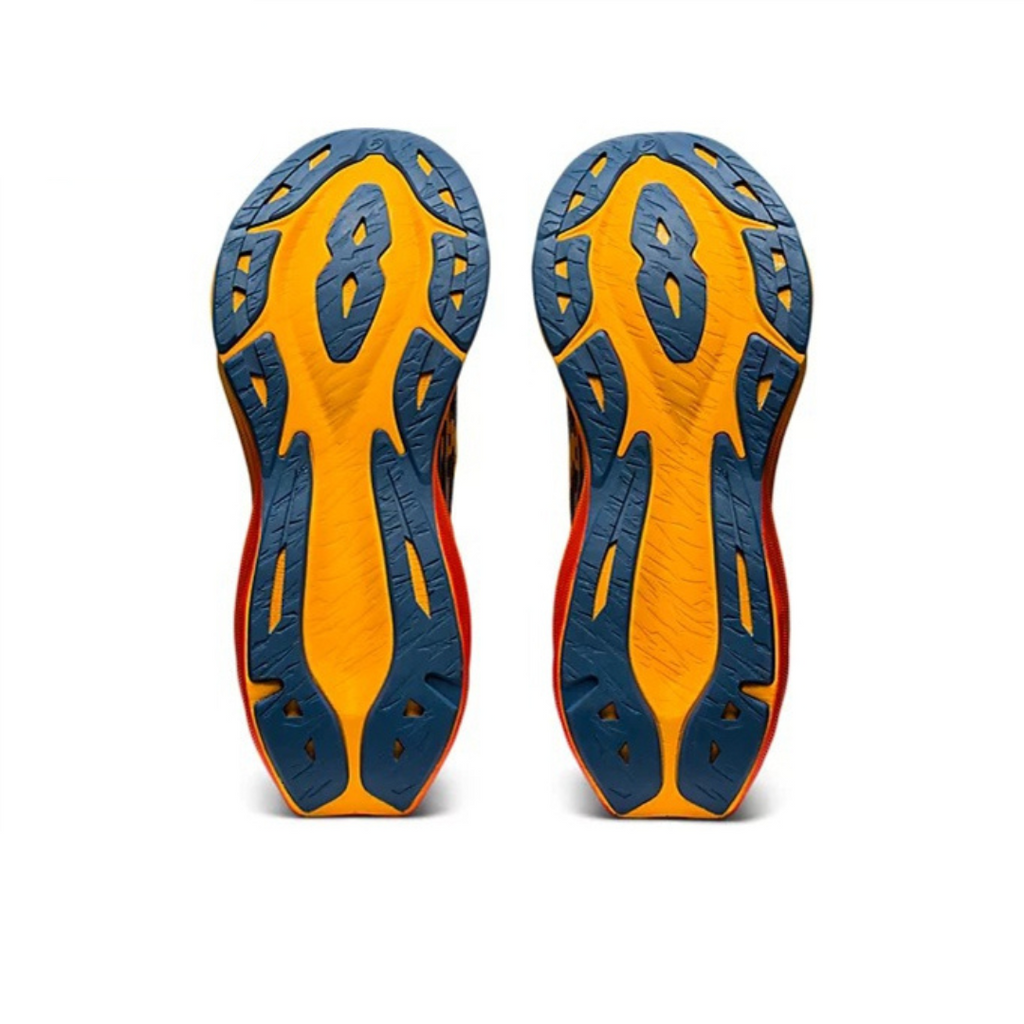 Asics Novablast 3 Preto com Vermelho e Laranja